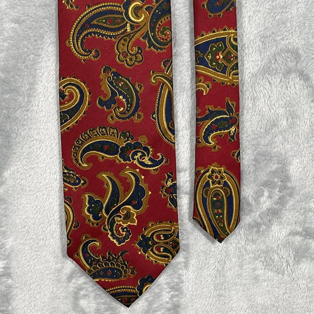 Paul Stuart Mens Silk Paisley Tie Red Gold Navy Blue Hand Sewn Made in USA